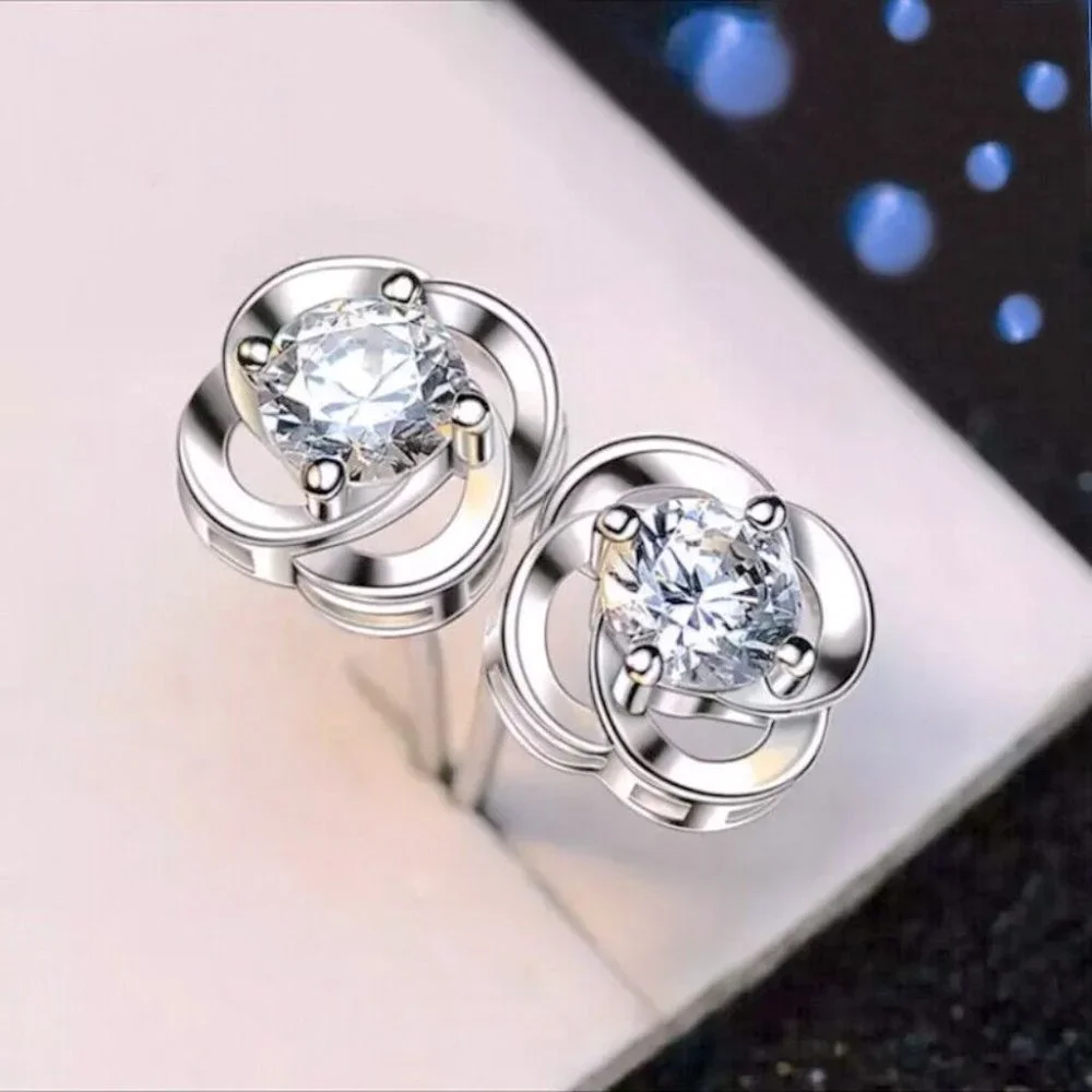New Beautiful Sterling Silver White Sapphire Stud Earrings